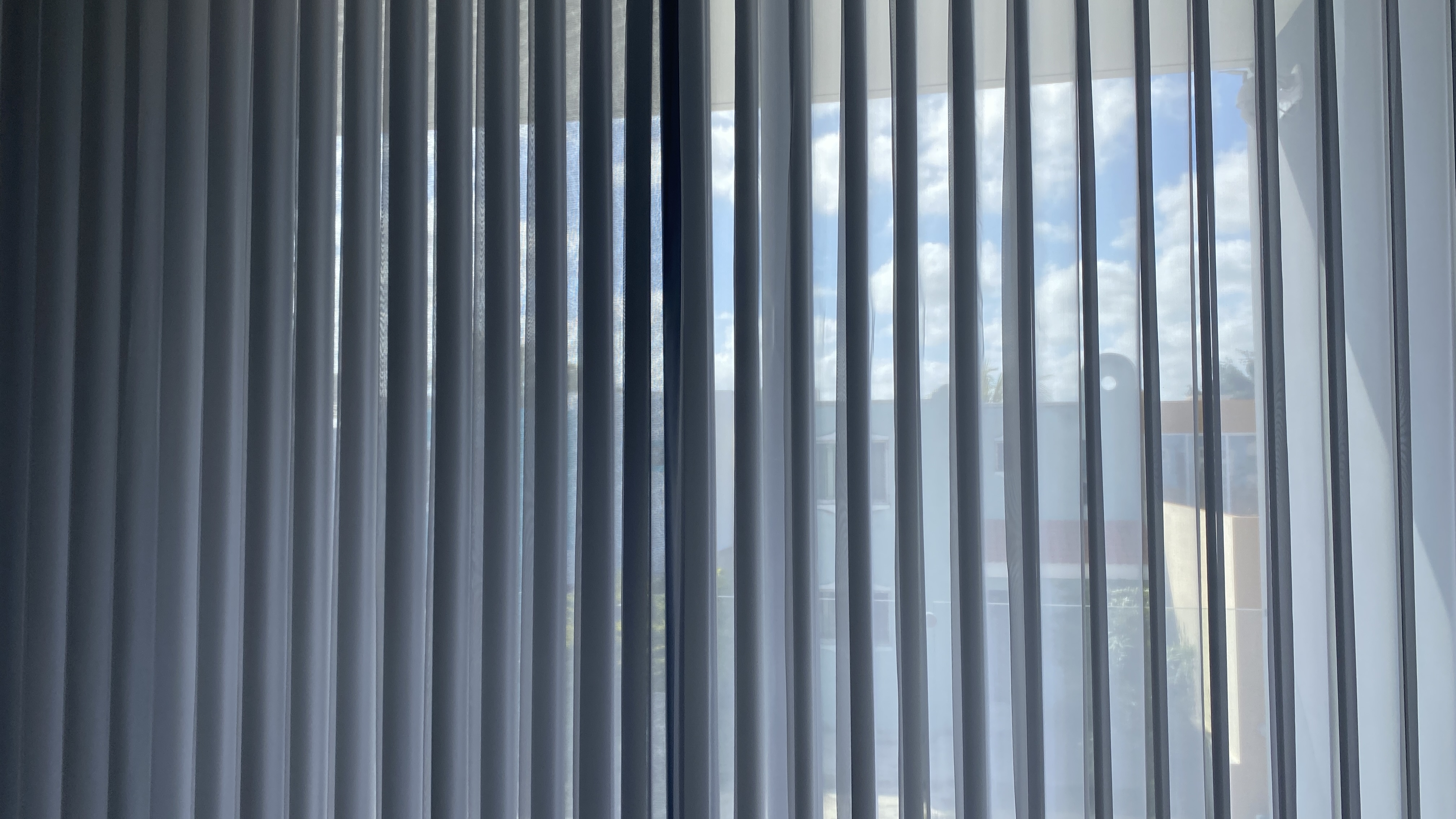 Persianas Verticales de Tela en Mérida — Decorama
